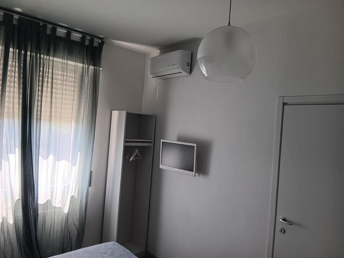 Accademia Rooms Livorno Ngoại thất bức ảnh