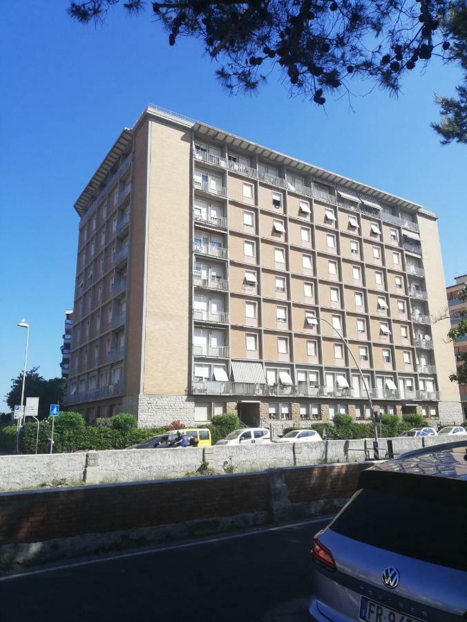 Accademia Rooms Livorno Ngoại thất bức ảnh
